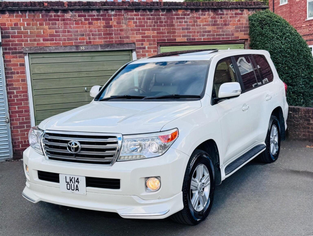 TOYOTA LAND CRUISER