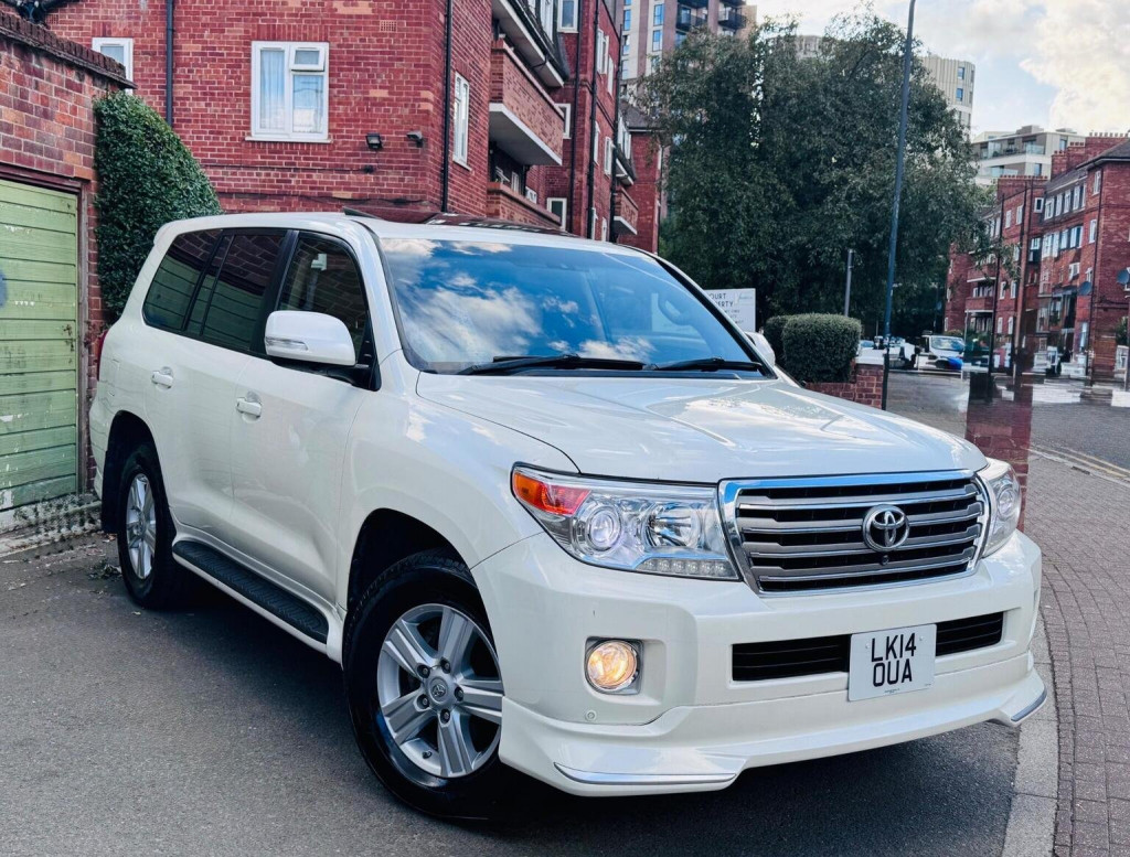 TOYOTA LAND CRUISER