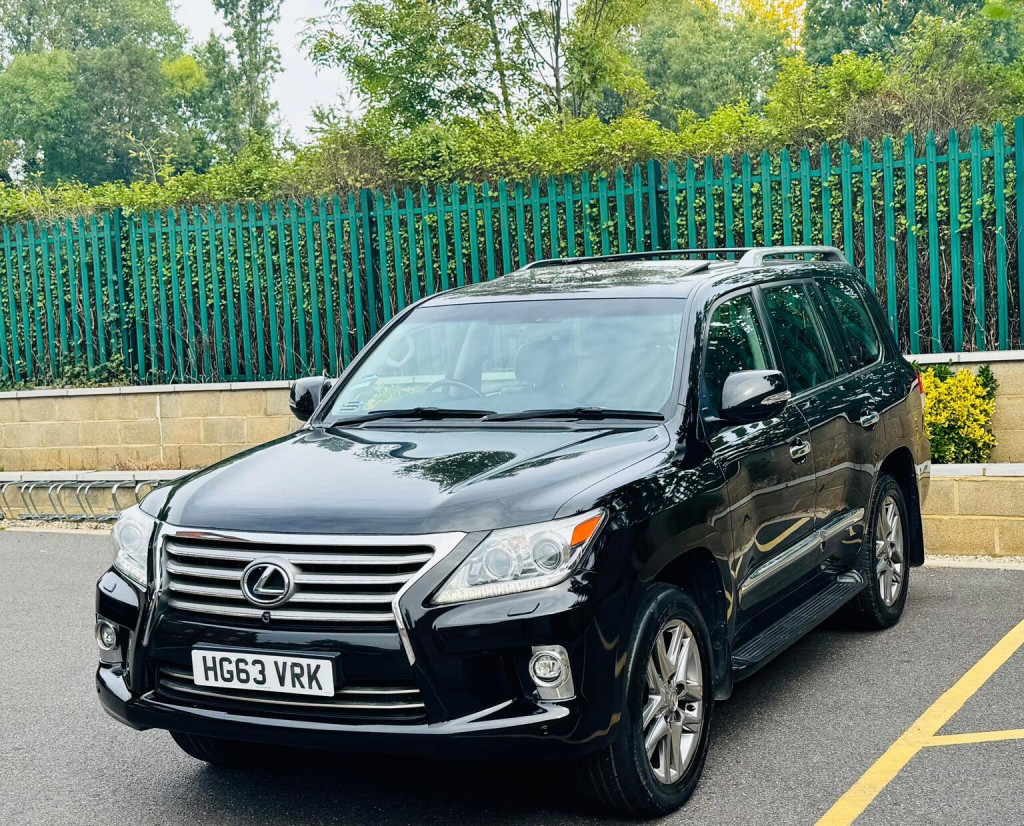 LEXUS LX570