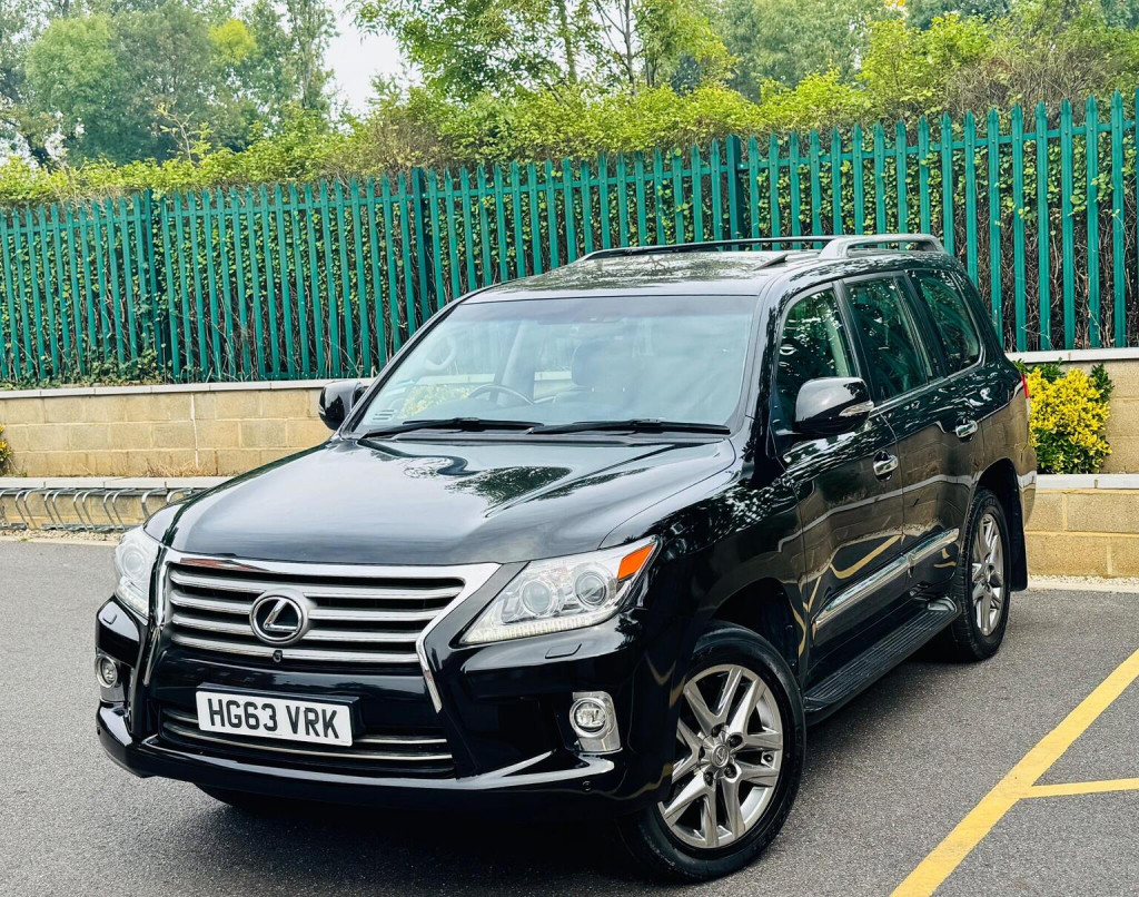 LEXUS LX570