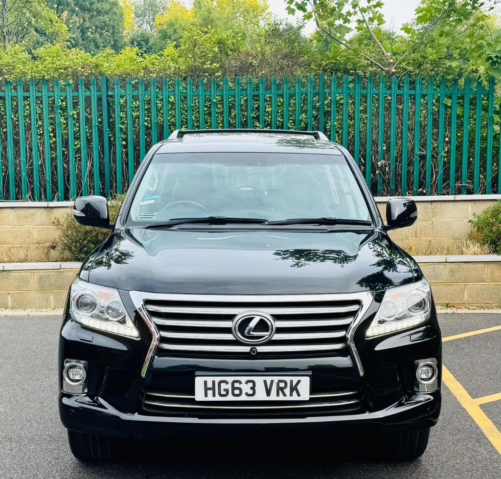 LEXUS LX570