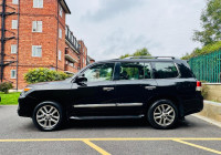 LEXUS LX570
