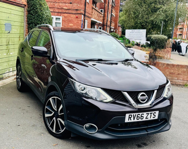 NISSAN