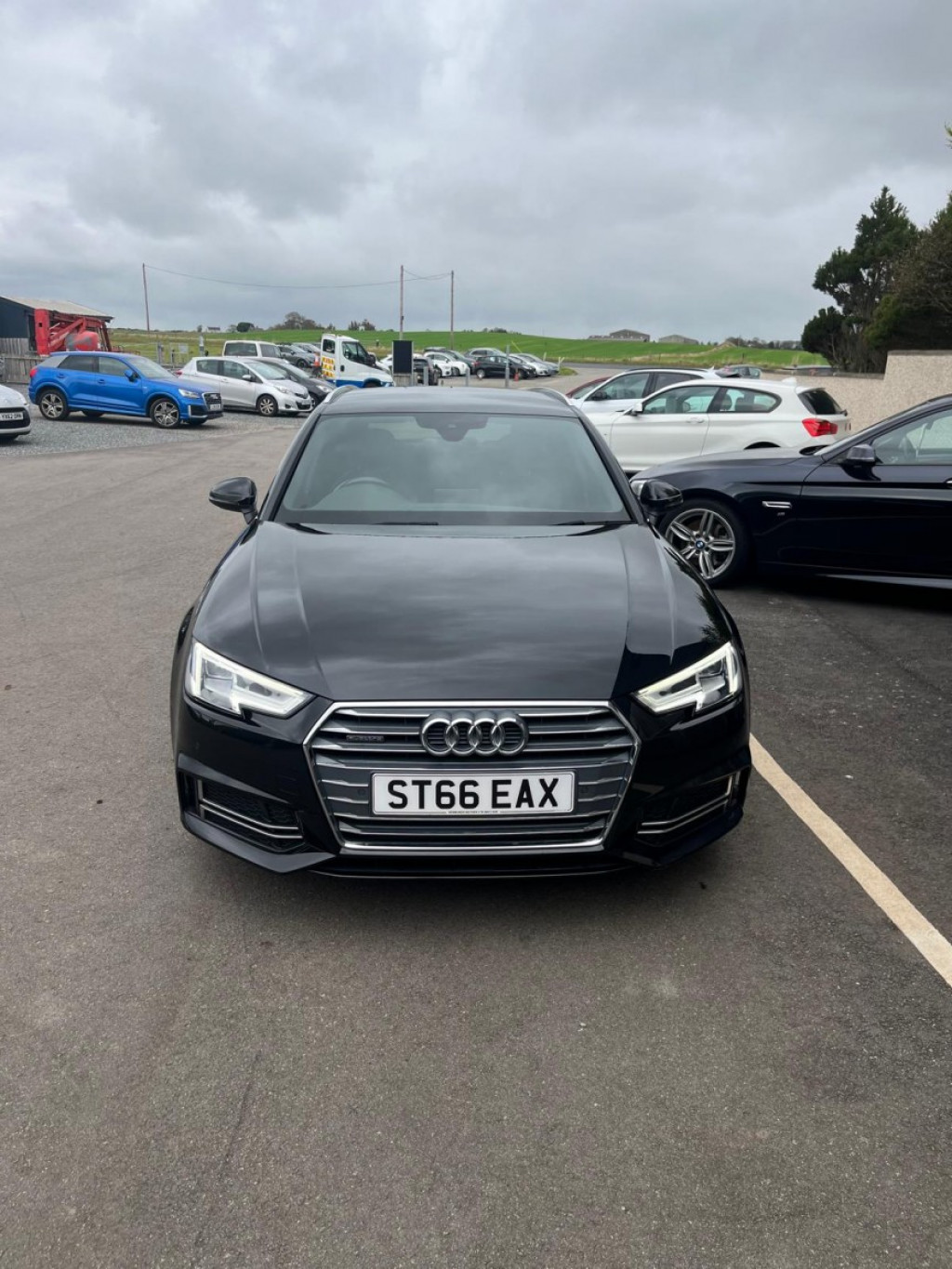 View AUDI A4 AVANT 3.0 TDI V6 S line
