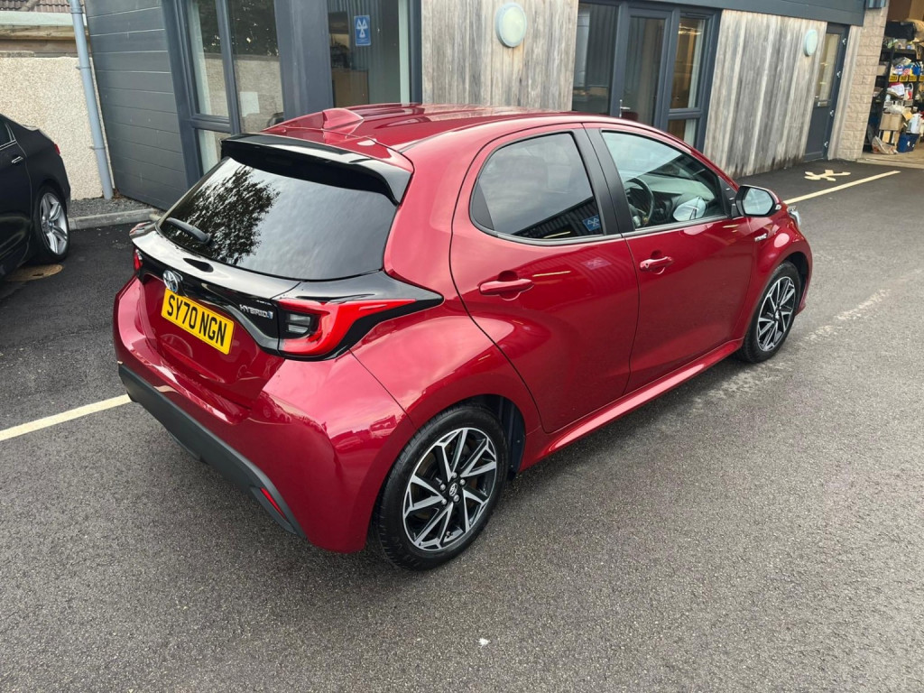 View TOYOTA YARIS 1.5 VVT-h Design
