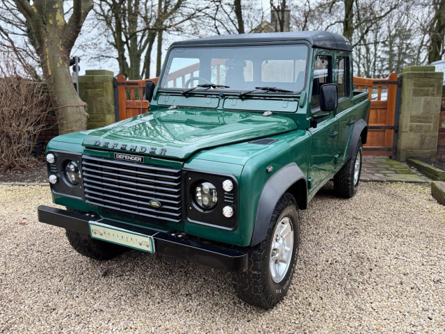 LAND ROVER DEFENDER 110