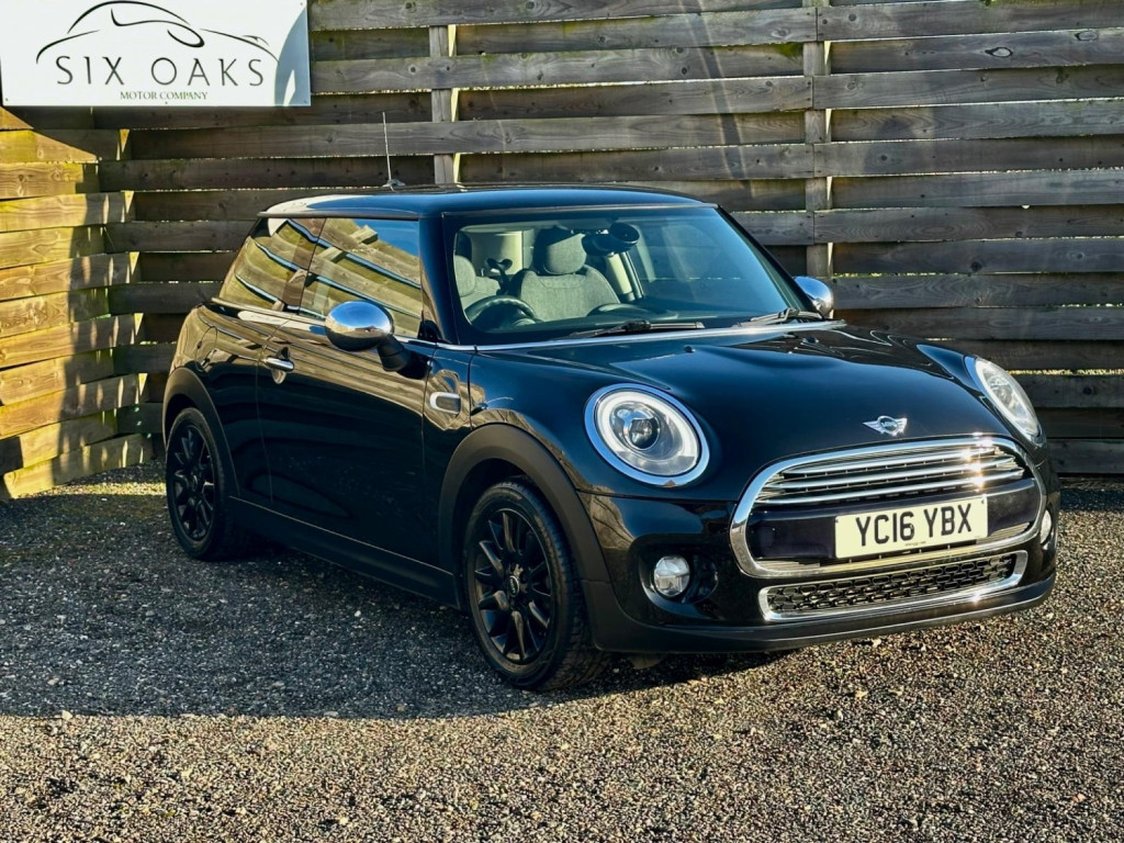 MINI HATCH