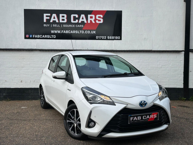 TOYOTA YARIS 1.5 VVT-h Icon Tech E-CVT Euro 6 (s/s) 5dr