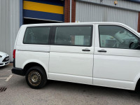 VOLKSWAGEN TRANSPORTER SHUTTLE