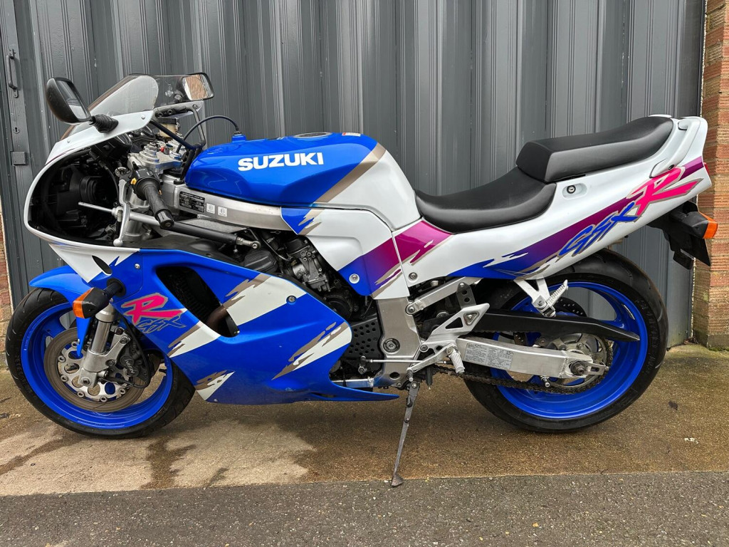 View SUZUKI GSXR750 Wn