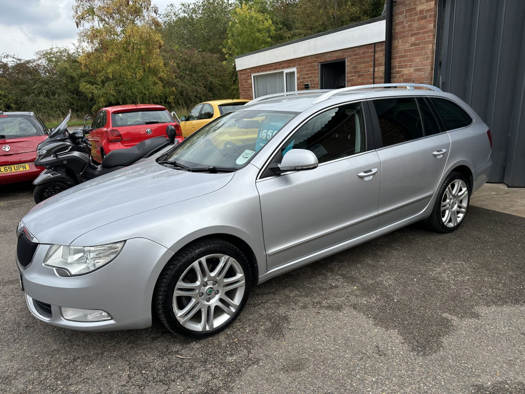 View SKODA SUPERB 2.0 TDI Elegance