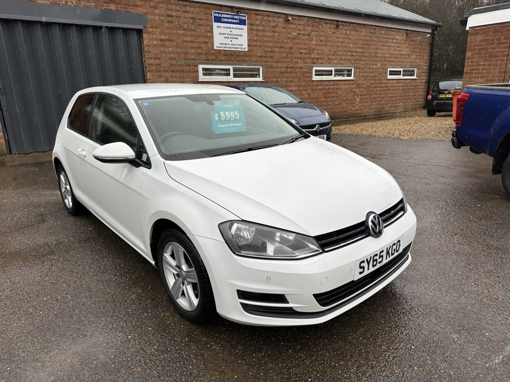 View VOLKSWAGEN GOLF 1.6 TDI BlueMotion Tech Match