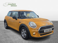 MINI HATCH
