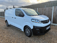 VAUXHALL VIVARO