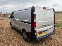 VAUXHALL VIVARO