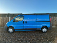 VAUXHALL VIVARO