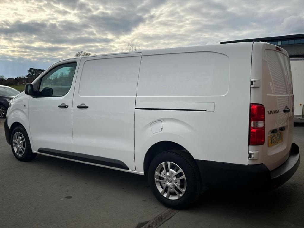VAUXHALL VIVARO