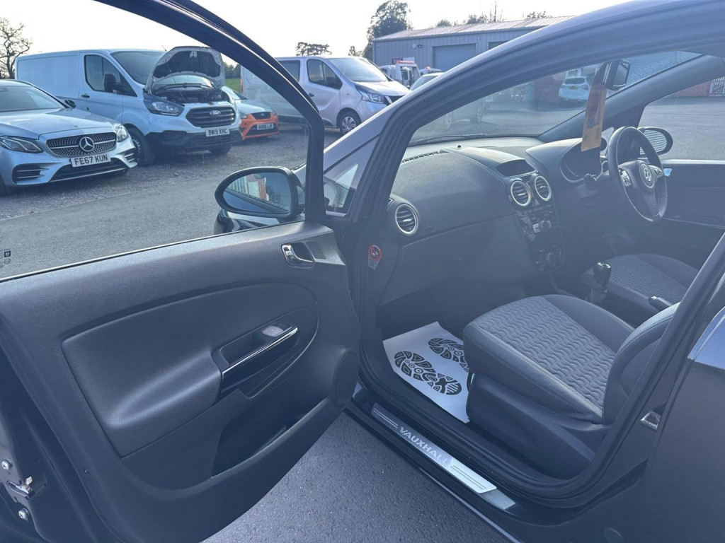 VAUXHALL CORSA