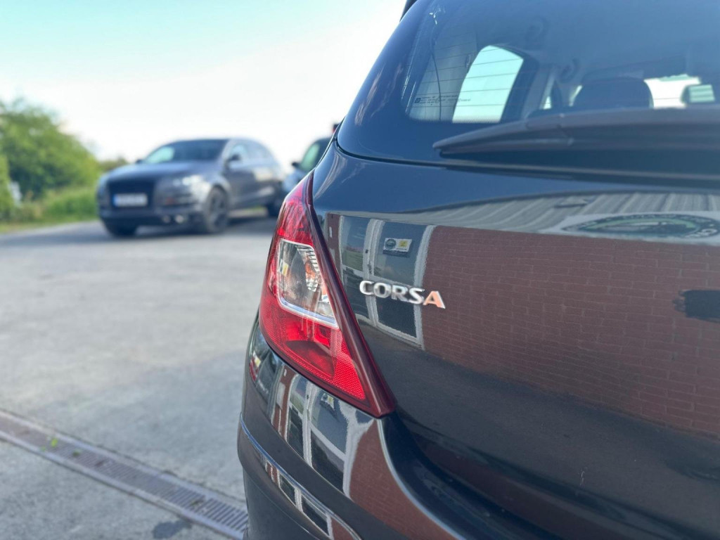 VAUXHALL CORSA