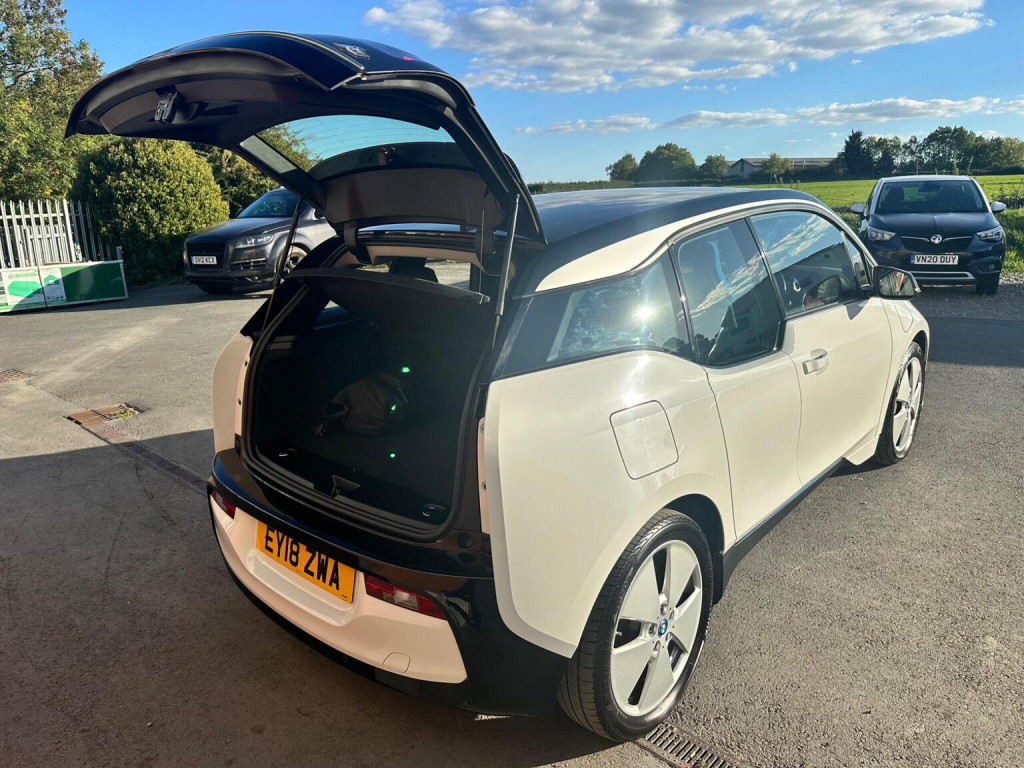 BMW I3