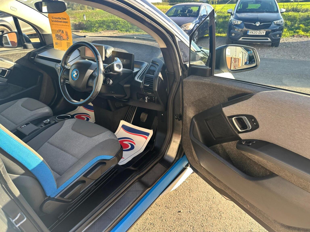 BMW I3