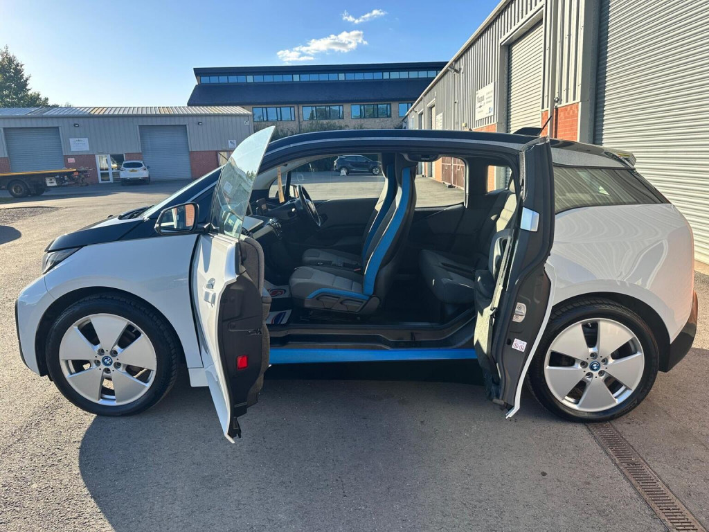 BMW I3