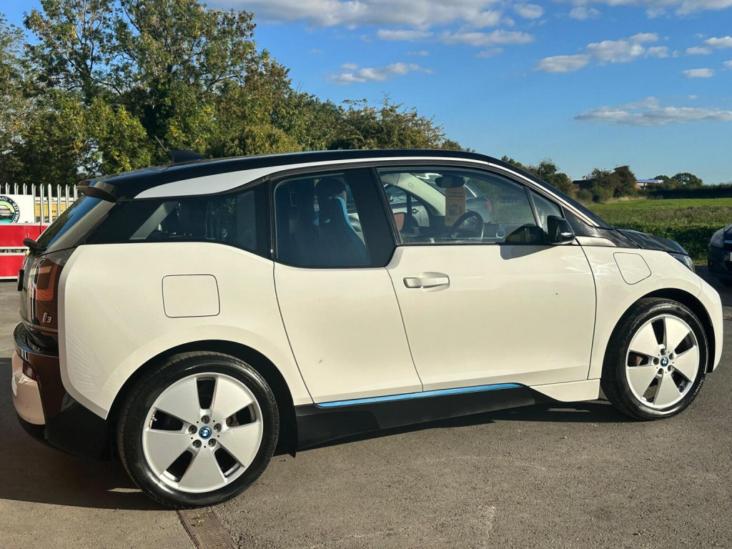 BMW I3
