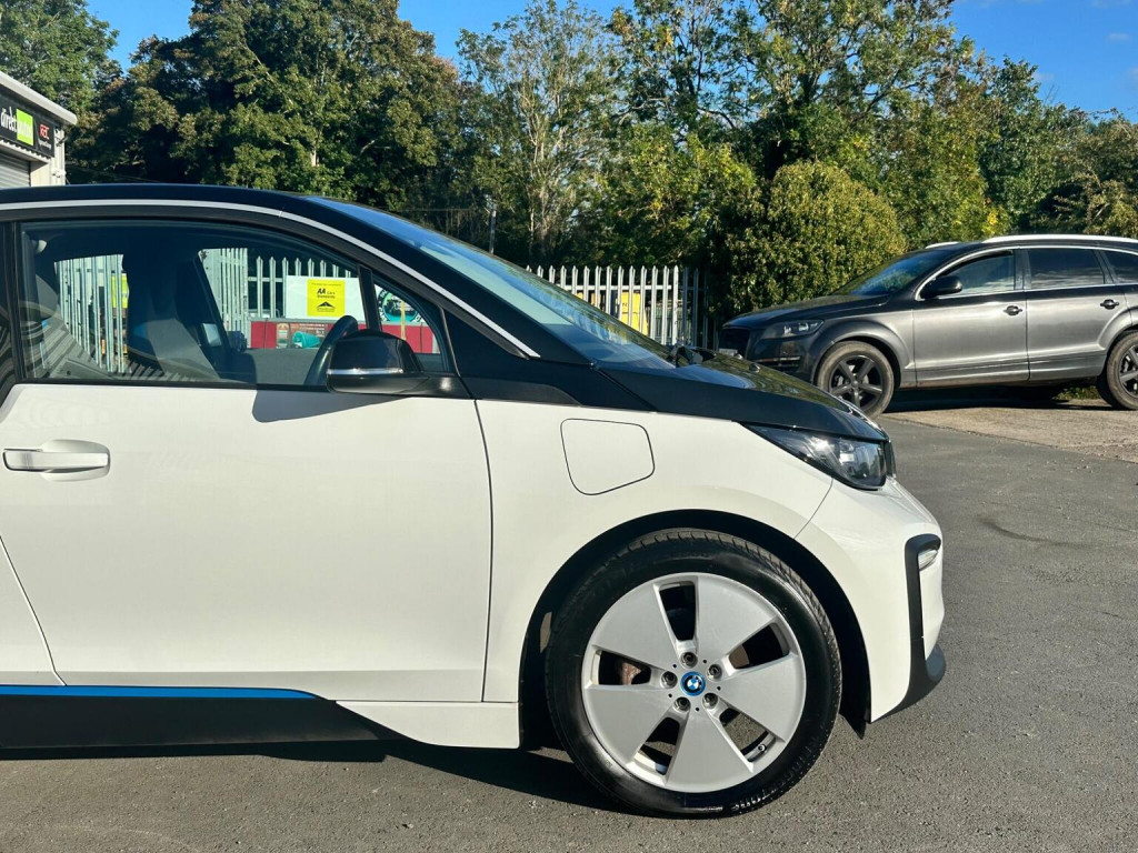 BMW I3