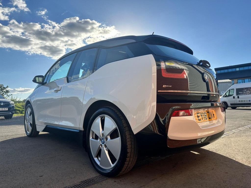 BMW I3
