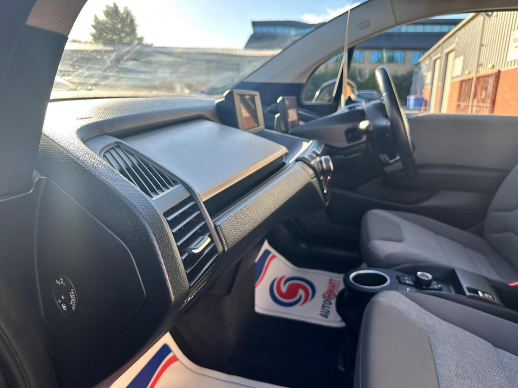 BMW I3