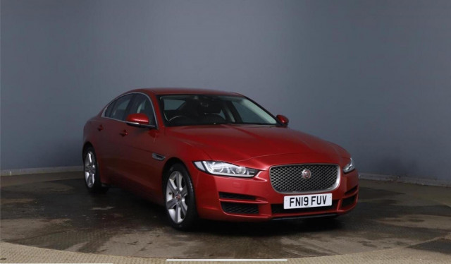 JAGUAR XE
