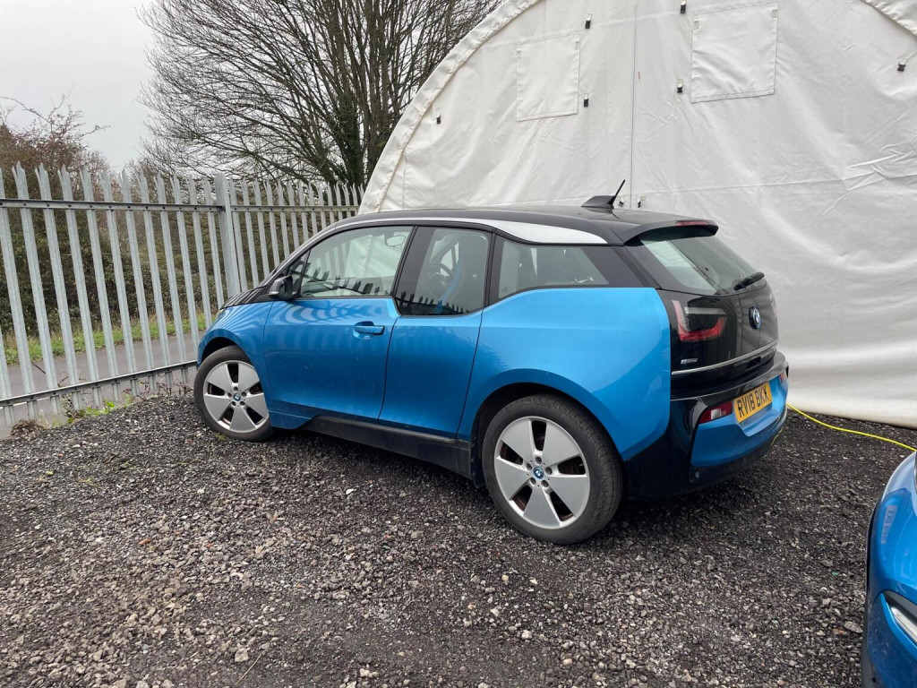 BMW I3