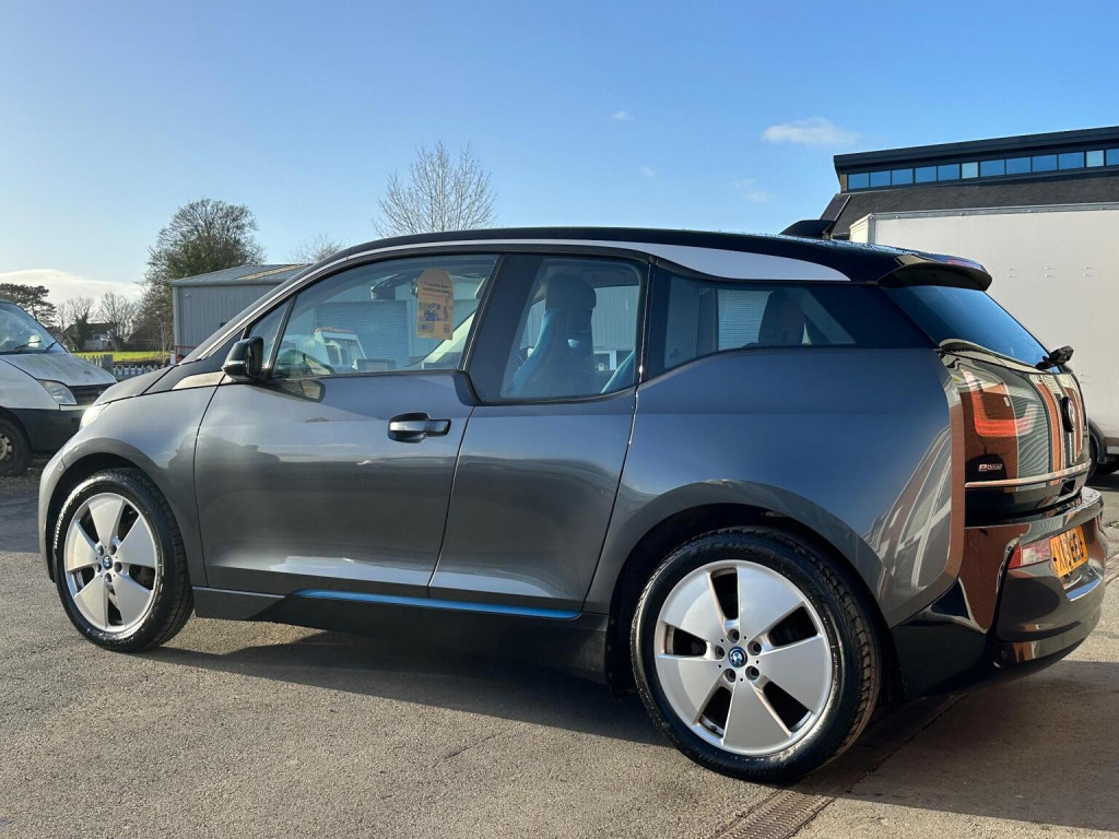 BMW I3