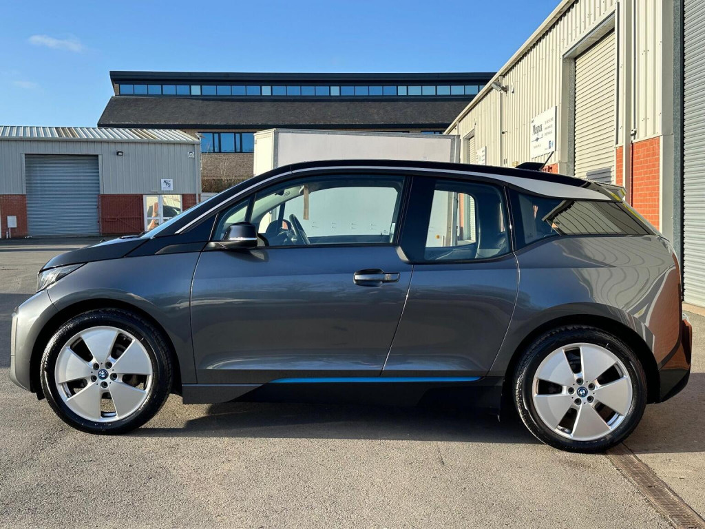 BMW I3
