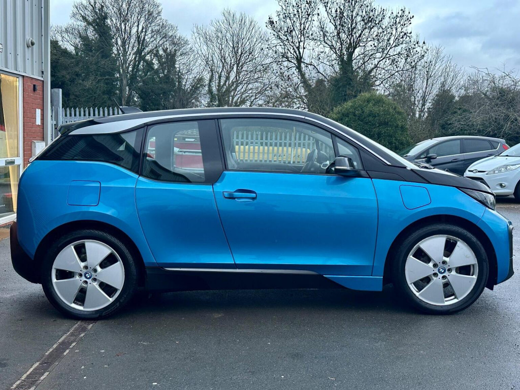 BMW I3