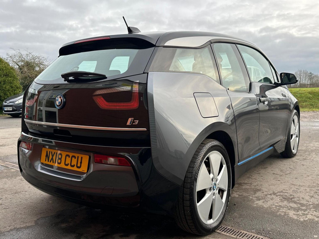 BMW I3