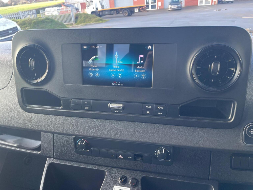 MERCEDES-BENZ SPRINTER