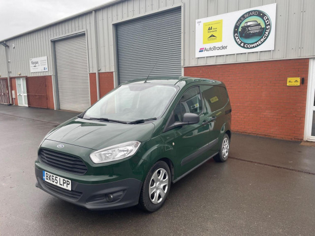 FORD TRANSIT COURIER