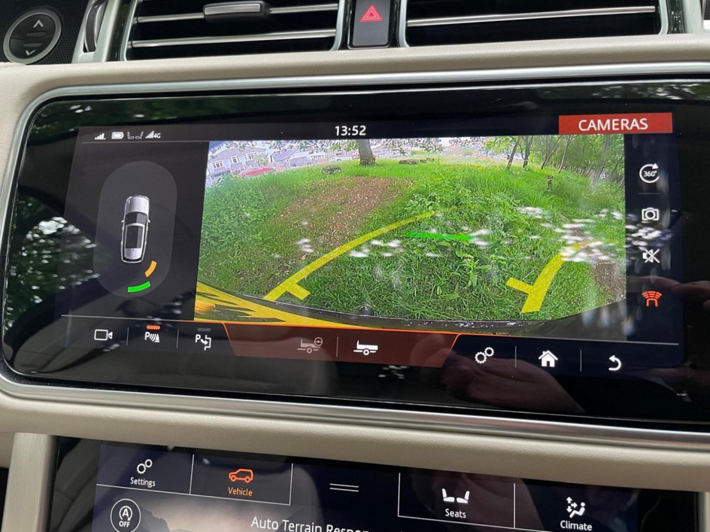 LAND ROVER RANGE ROVER