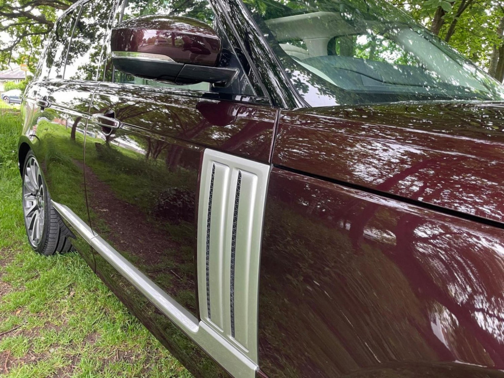 LAND ROVER RANGE ROVER