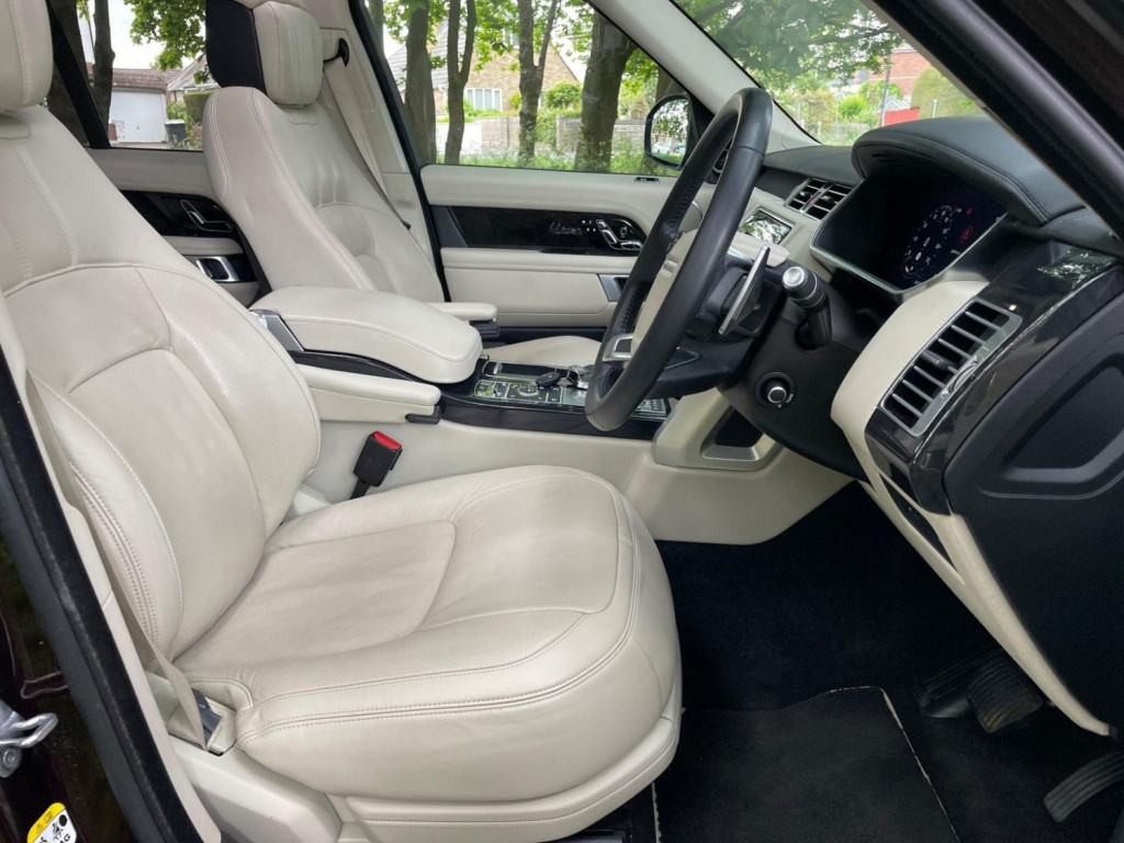 LAND ROVER RANGE ROVER