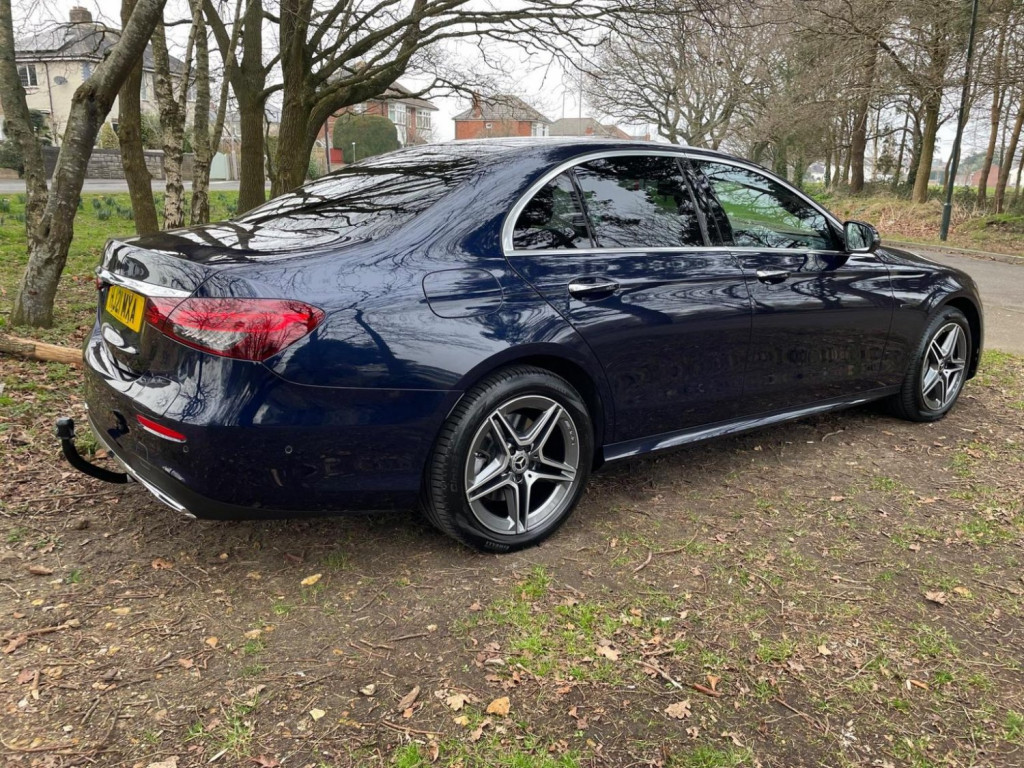 MERCEDES-BENZ E CLASS