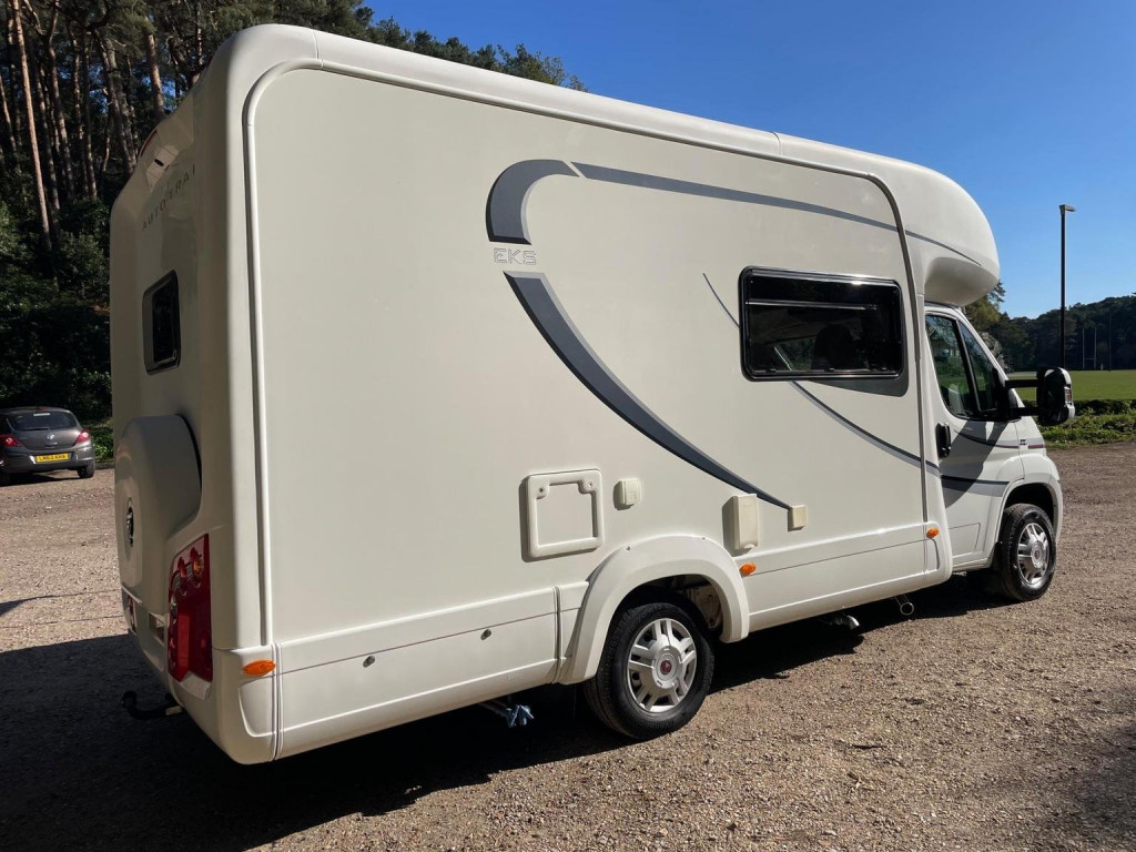 AUTO-TRAIL TRACKER EKS