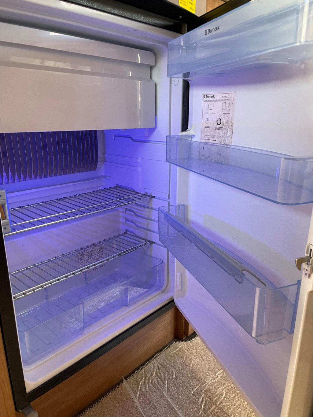 AUTO-TRAIL TRACKER EKS