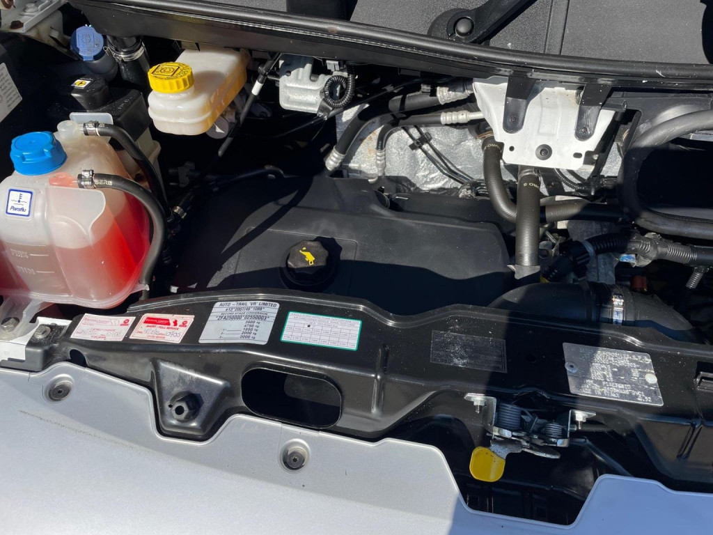 AUTO-TRAIL TRACKER EKS