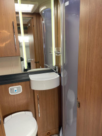 AUTO-TRAIL TRACKER EKS