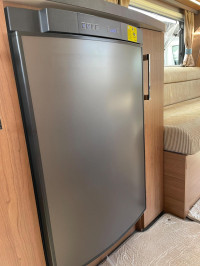 AUTO-TRAIL TRACKER EKS