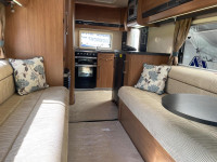 AUTO-TRAIL TRACKER EKS