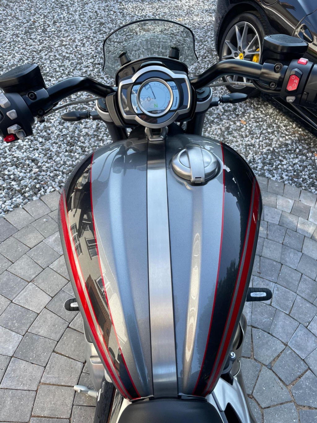TRIUMPH Rocket III