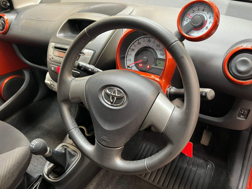 TOYOTA AYGO